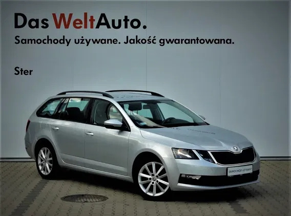 mazowieckie Skoda Octavia cena 52900 przebieg: 182459, rok produkcji 2018 z Moryń